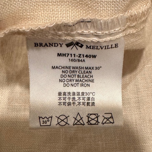 Brandy Melville linen shorts - Picture 2 of 3